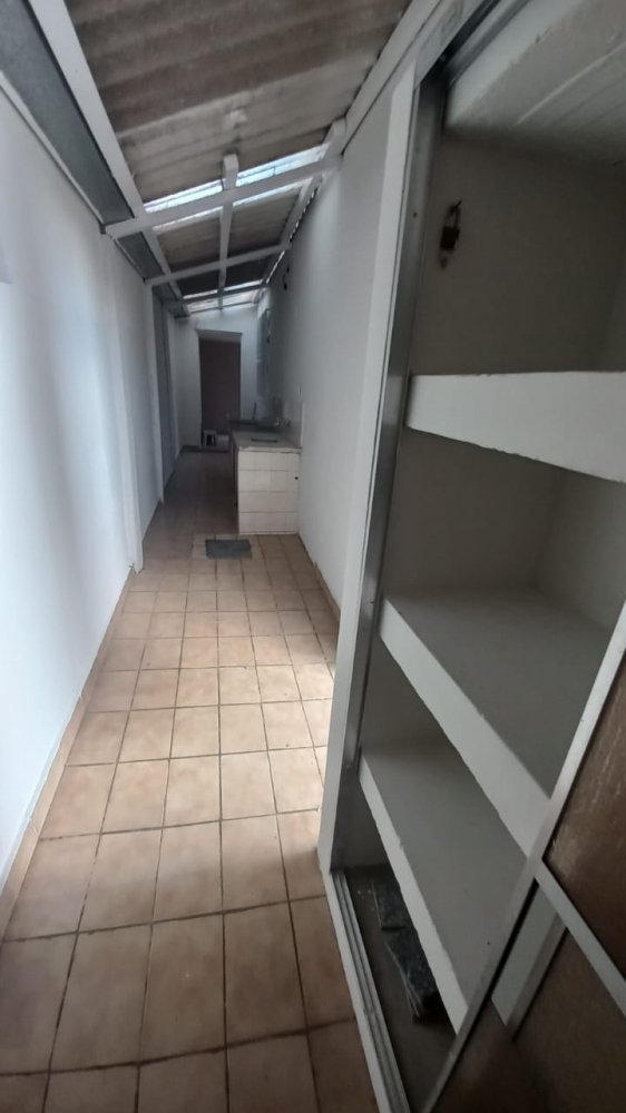 Casa à venda com 4 quartos, 222m² - Foto 10