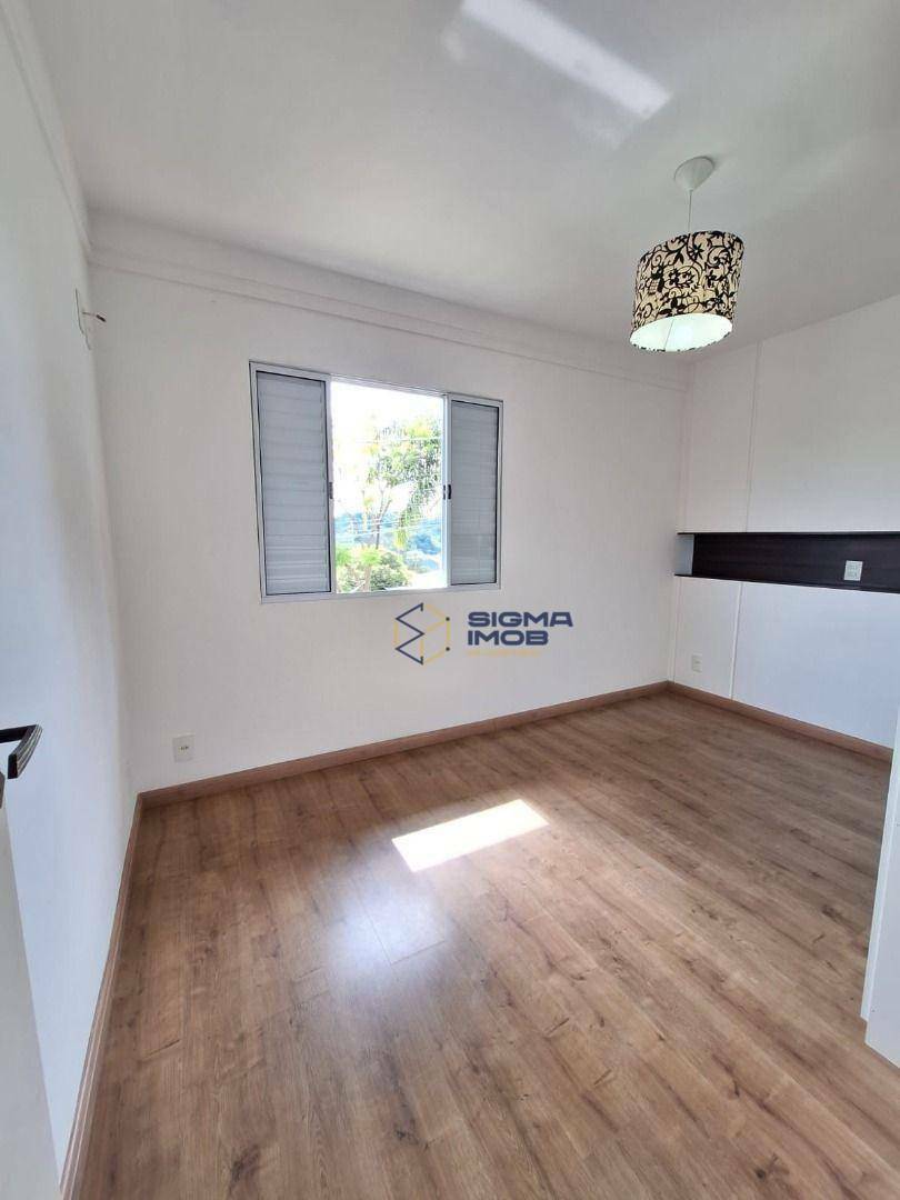 Casa à venda com 3 quartos, 85m² - Foto 11