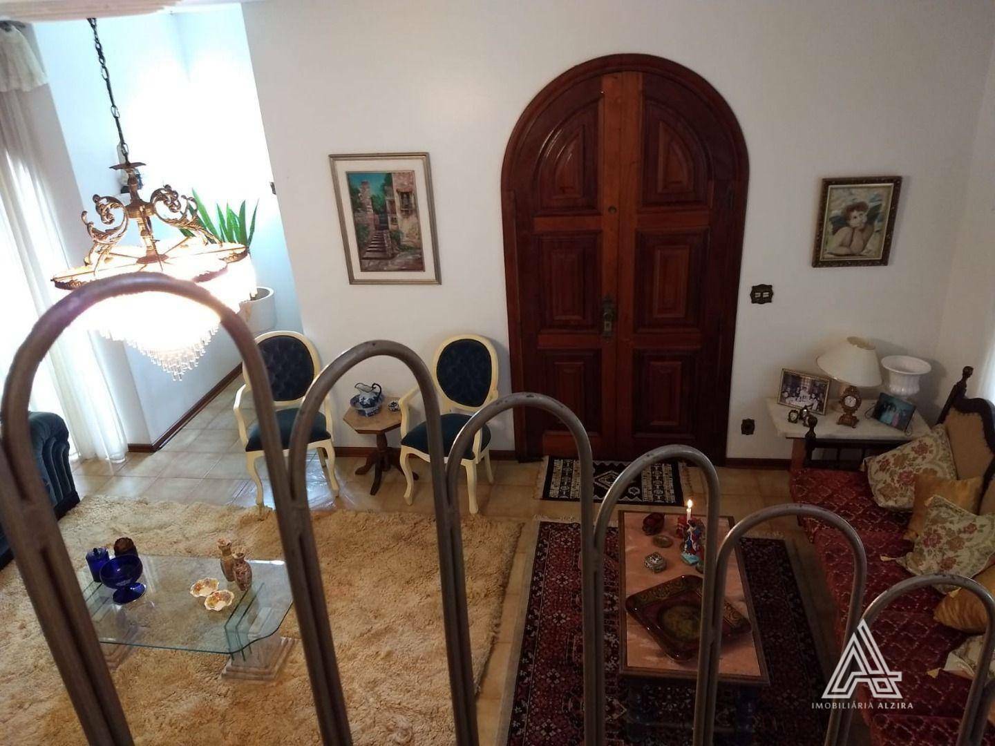 Casa à venda com 3 quartos, 500m² - Foto 7