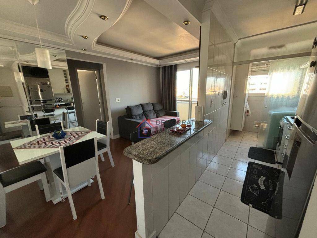 Apartamento à venda com 2 quartos, 55m² - Foto 9