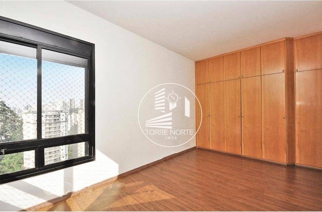 Apartamento à venda com 3 quartos, 190m² - Foto 7