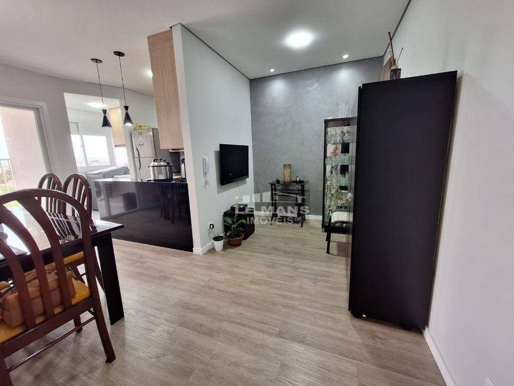 Apartamento à venda com 3 quartos, 70m² - Foto 4