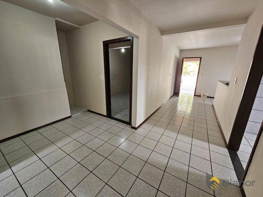 Casa à venda e aluguel com 3 quartos, 90m² - Foto 9