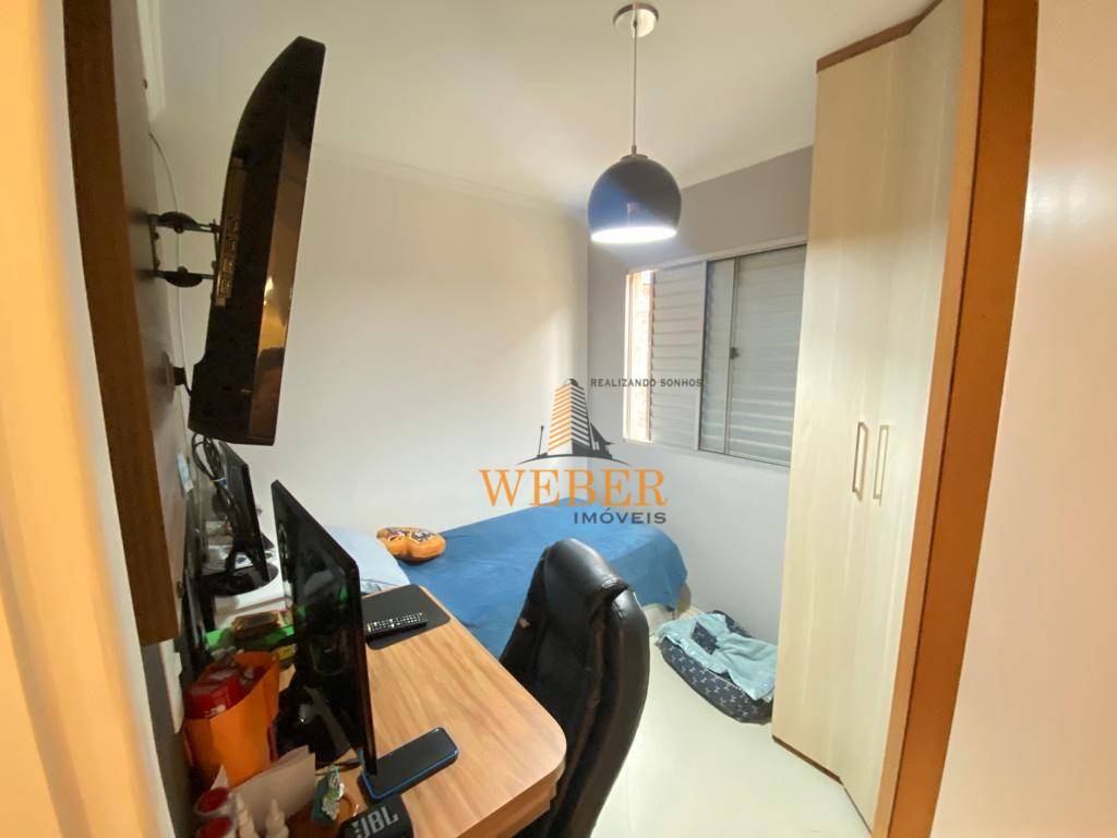 Apartamento à venda com 3 quartos, 70m² - Foto 2