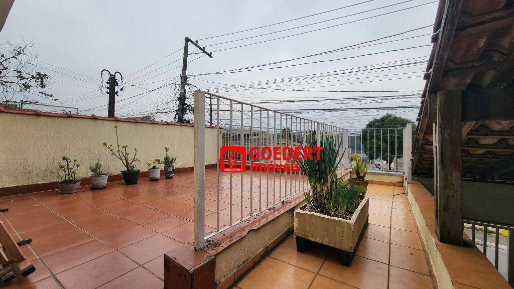Sobrado à venda com 3 quartos, 183m² - Foto 3