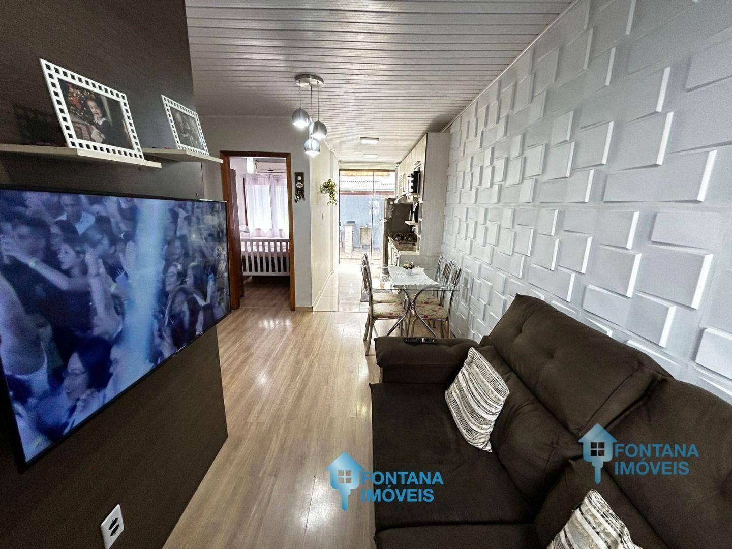 Casa à venda com 2 quartos, 50m² - Foto 3