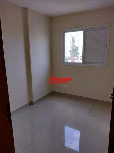 Apartamento para alugar com 3 quartos, 70m² - Foto 8