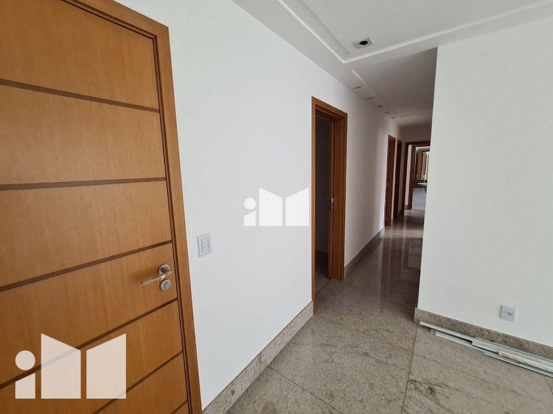 Apartamento à venda com 4 quartos, 141m² - Foto 8