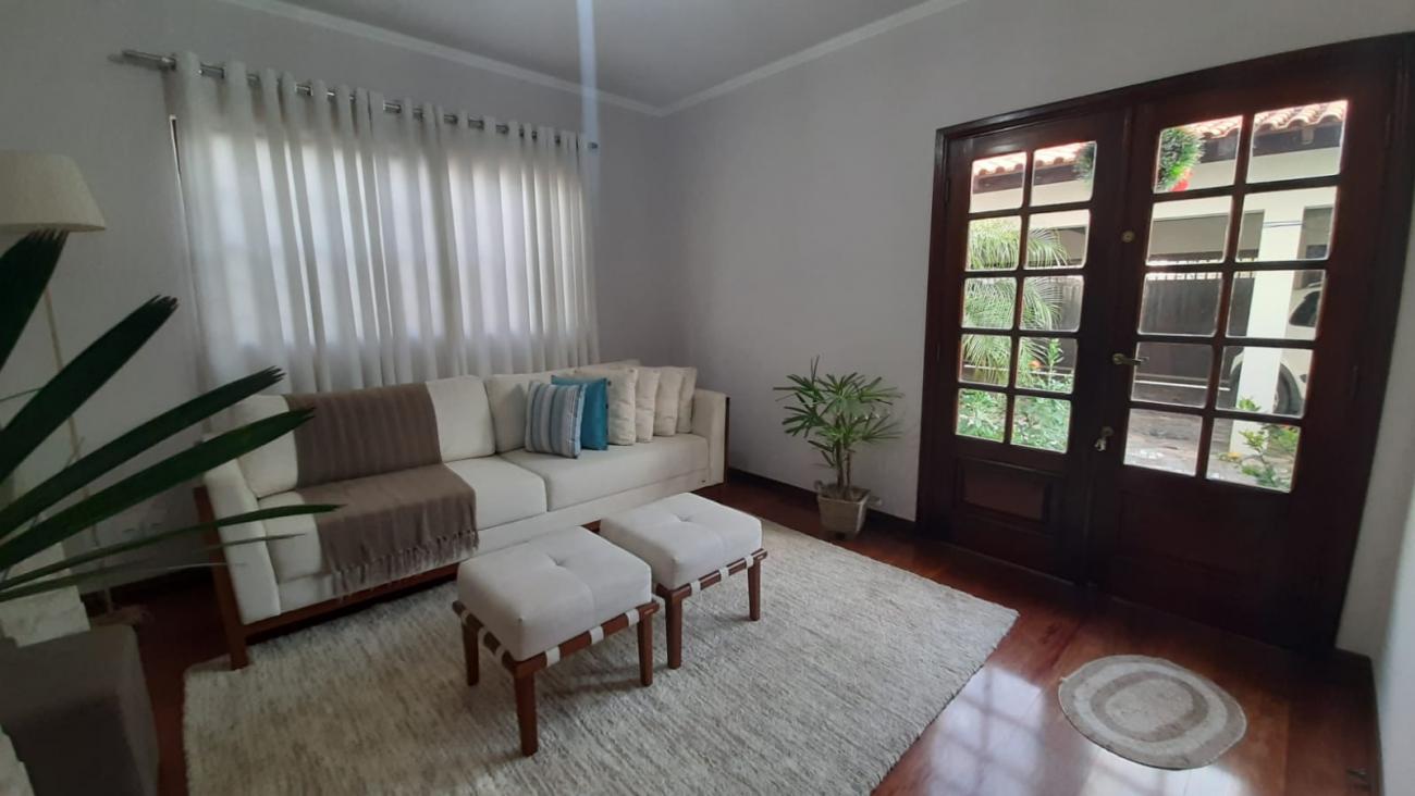 Casa à venda com 3 quartos, 230m² - Foto 11