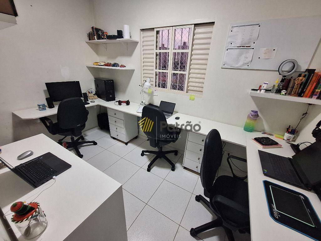 Sobrado à venda com 5 quartos, 244m² - Foto 50