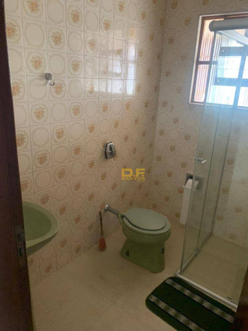 Casa à venda com 2 quartos, 90m² - Foto 2