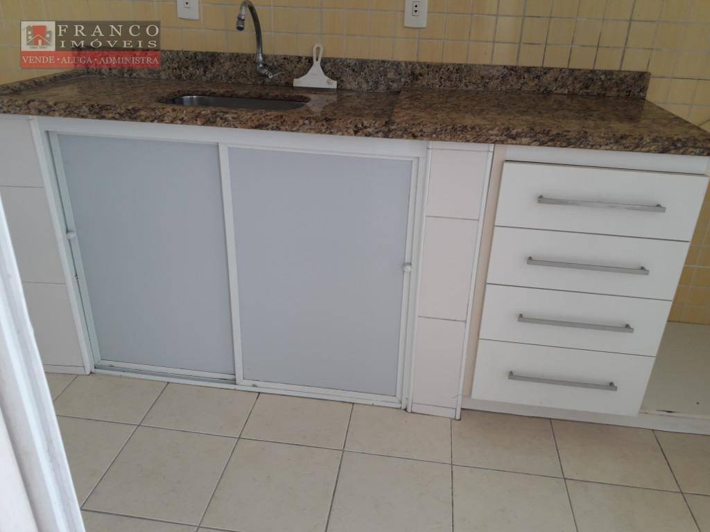 Apartamento à venda com 2 quartos, 60m² - Foto 12