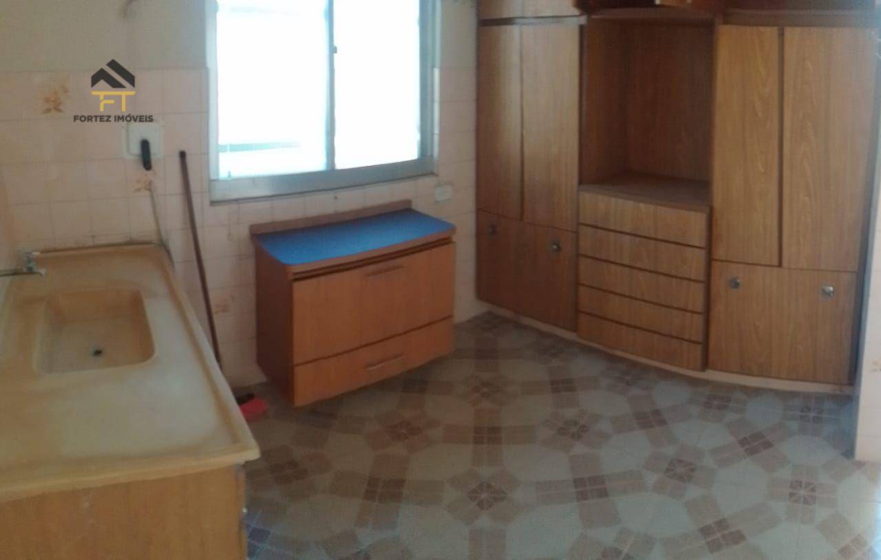 Apartamento para alugar com 4 quartos, 70m² - Foto 14