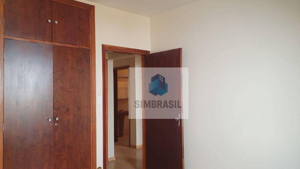 Casa para alugar com 4 quartos, 232m² - Foto 34