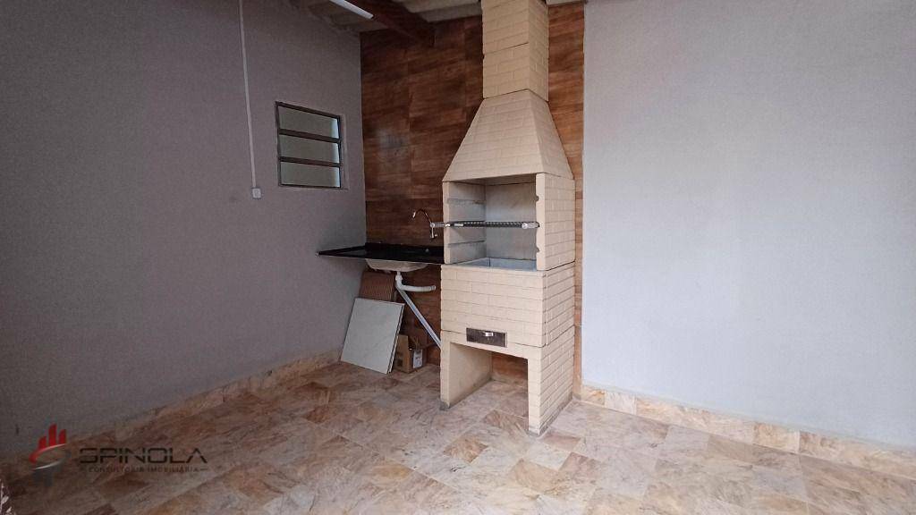 Casa à venda com 2 quartos, 70m² - Foto 7