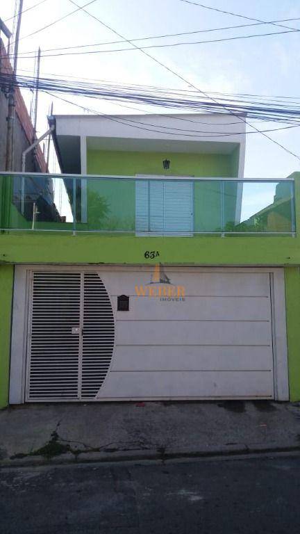 Sobrado à venda com 3 quartos, 230m² - Foto 1