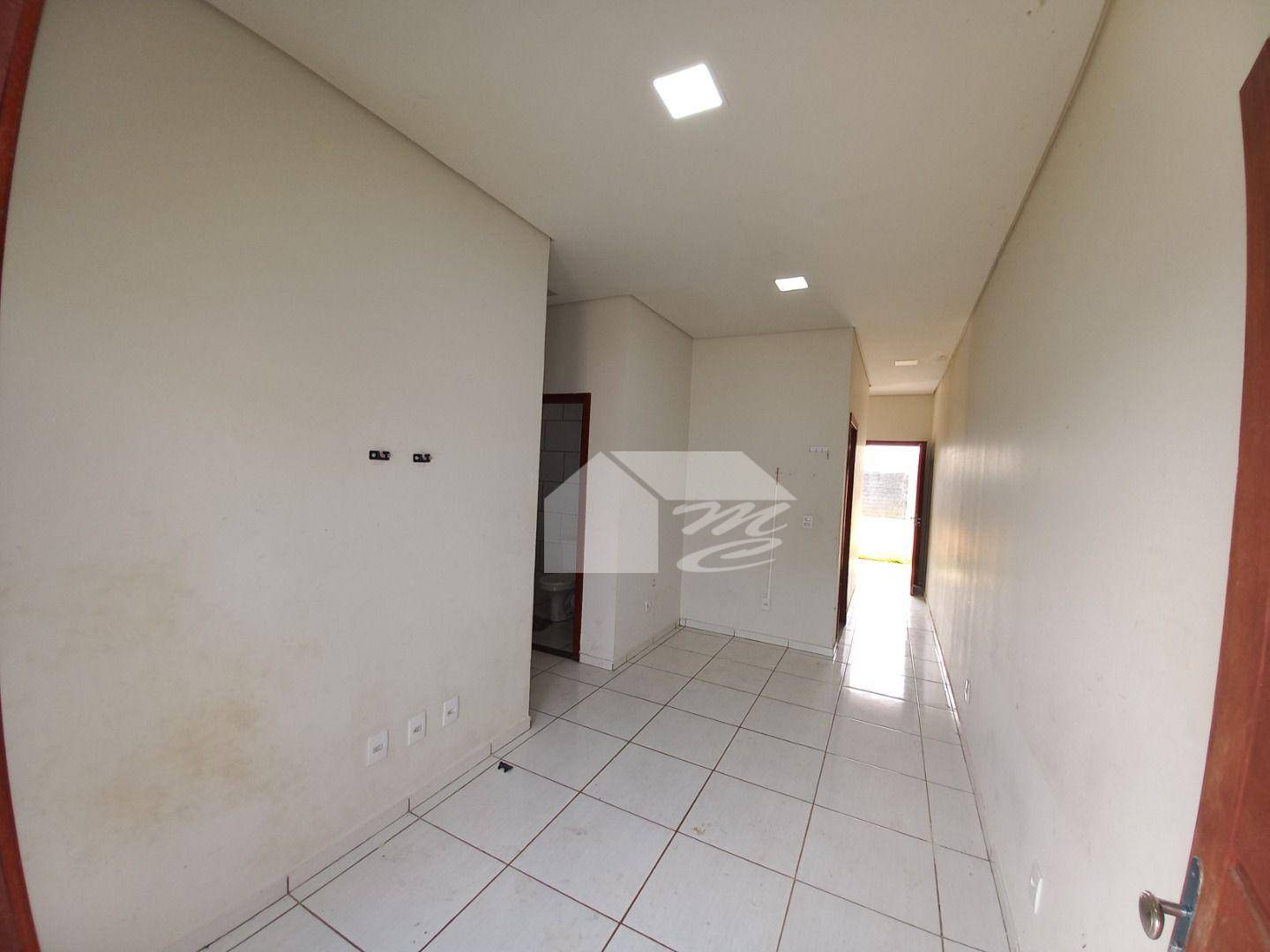 Casa para alugar com 2 quartos, 52m² - Foto 5