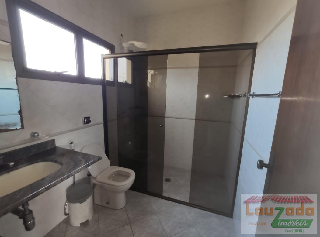 Sobrado à venda com 3 quartos, 310m² - Foto 9