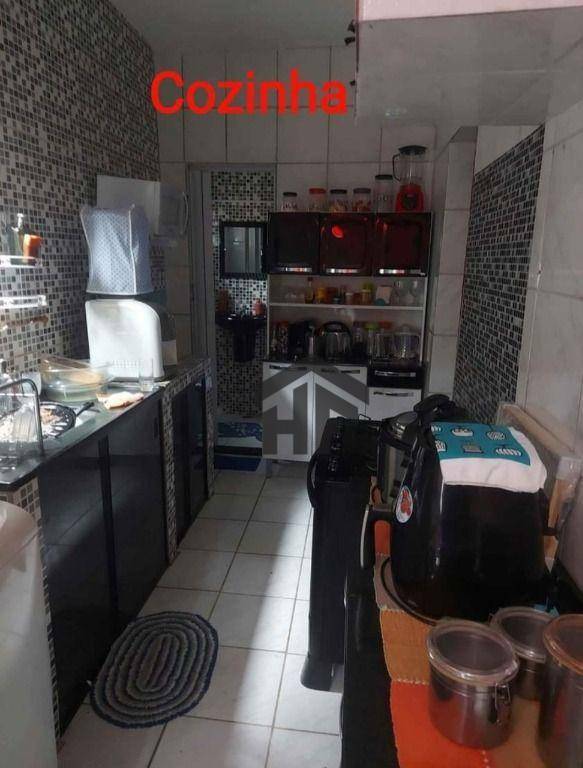 Casa à venda com 5 quartos, 225m² - Foto 13