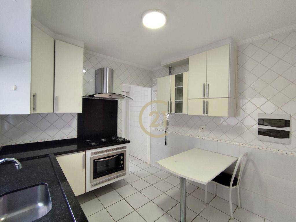 Apartamento à venda com 3 quartos, 96m² - Foto 2