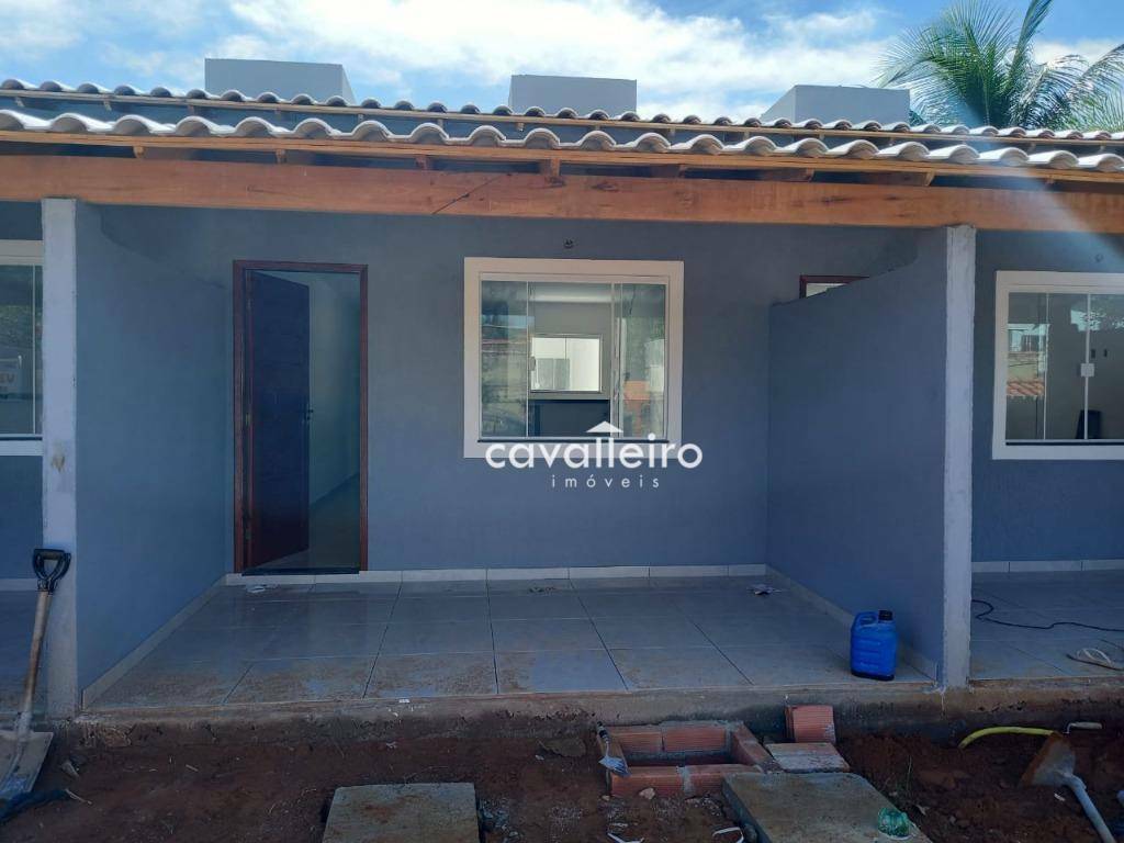 Casa à venda com 2 quartos, 71m² - Foto 1