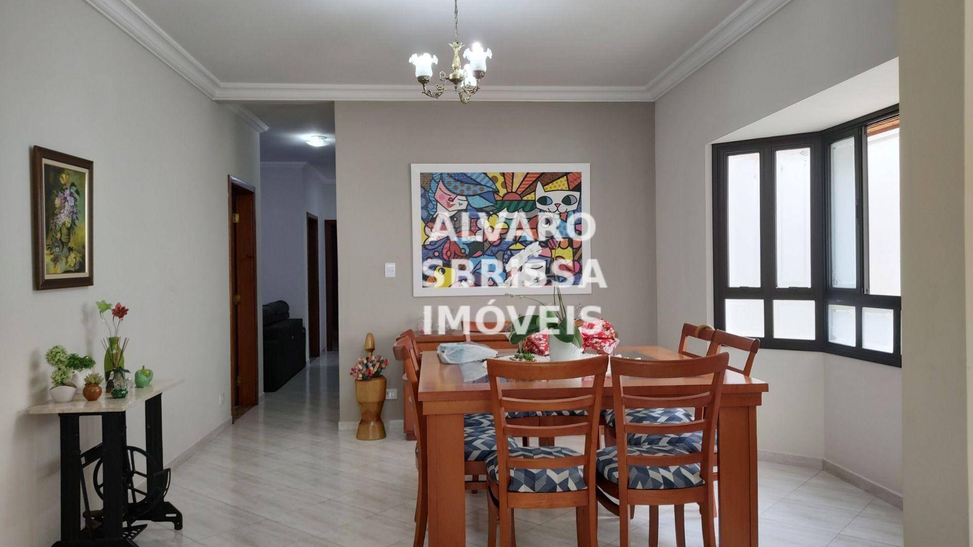 Casa de Condomínio à venda com 3 quartos, 261m² - Foto 1