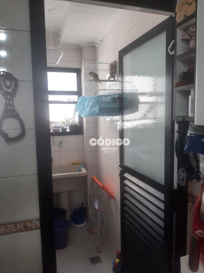 Apartamento à venda com 3 quartos, 75m² - Foto 16