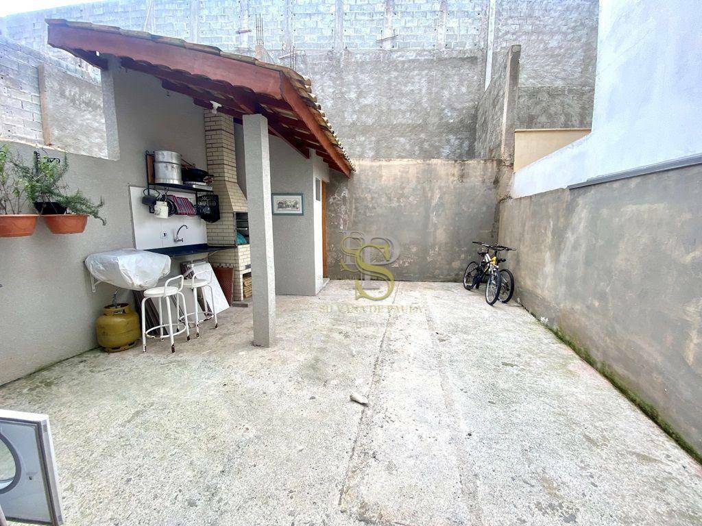 Casa para alugar com 2 quartos, 87m² - Foto 3