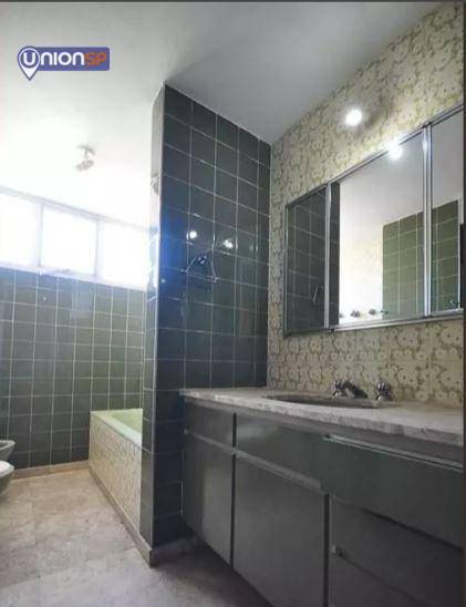 Apartamento à venda com 4 quartos, 202m² - Foto 13