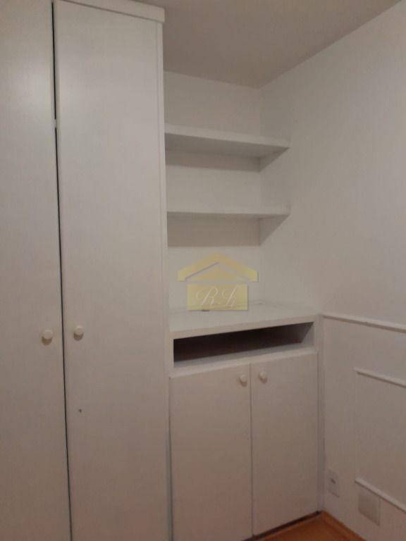 Apartamento à venda com 3 quartos, 97m² - Foto 4