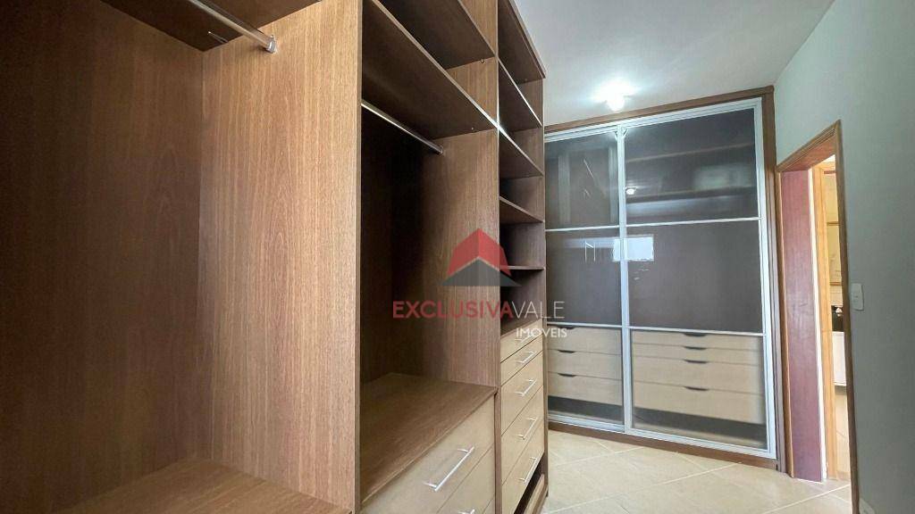 Casa de Condomínio à venda com 4 quartos, 420m² - Foto 45