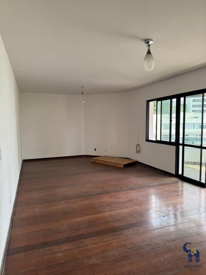 Apartamento à venda com 4 quartos, 230m² - Foto 31