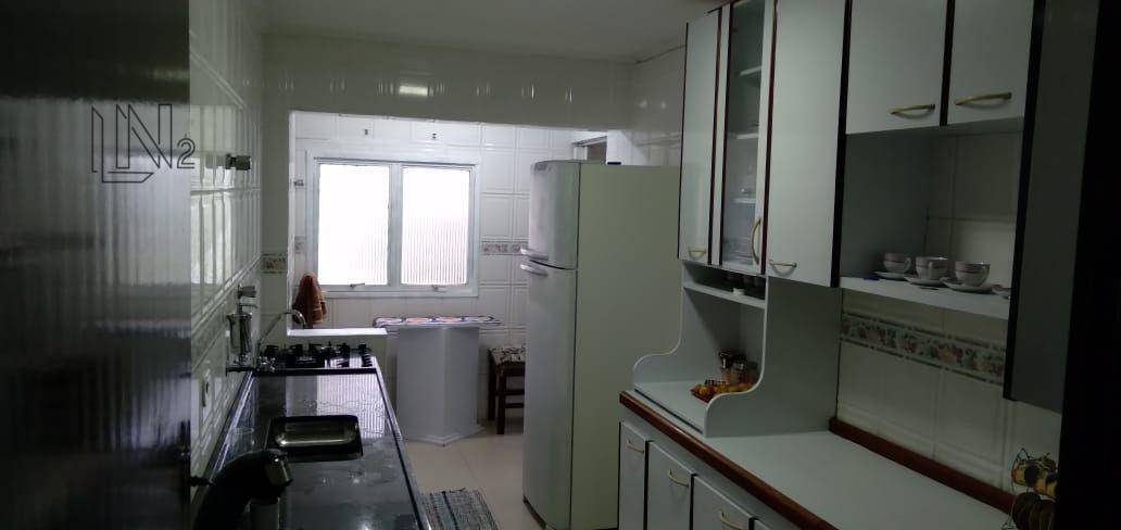 Apartamento à venda com 2 quartos, 64m² - Foto 10