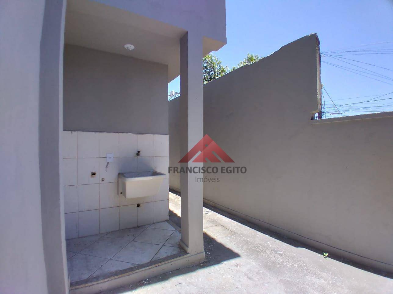 Casa à venda com 2 quartos, 94m² - Foto 12