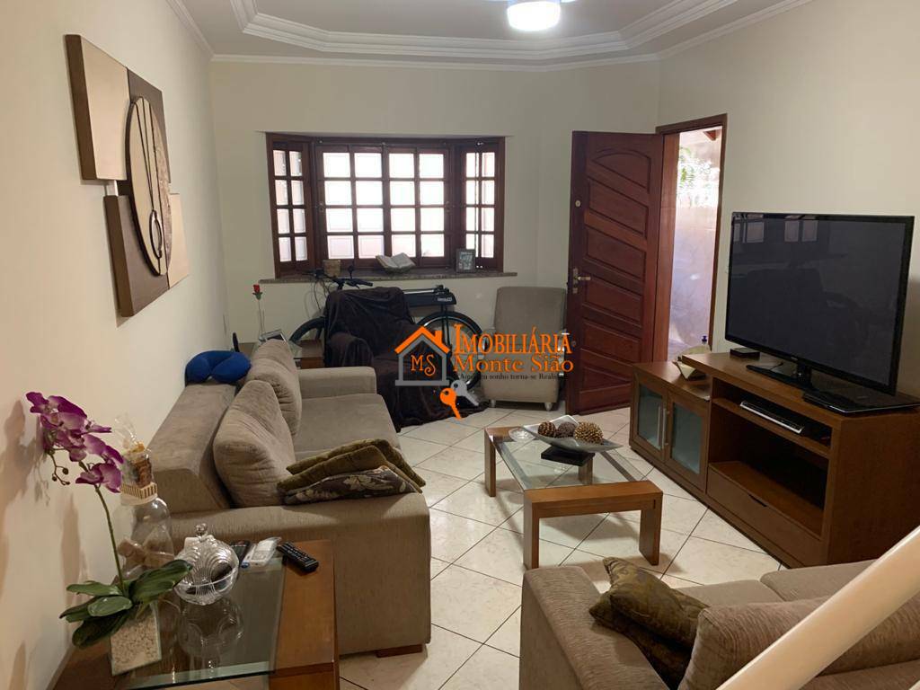 Sobrado à venda com 3 quartos, 180m² - Foto 1