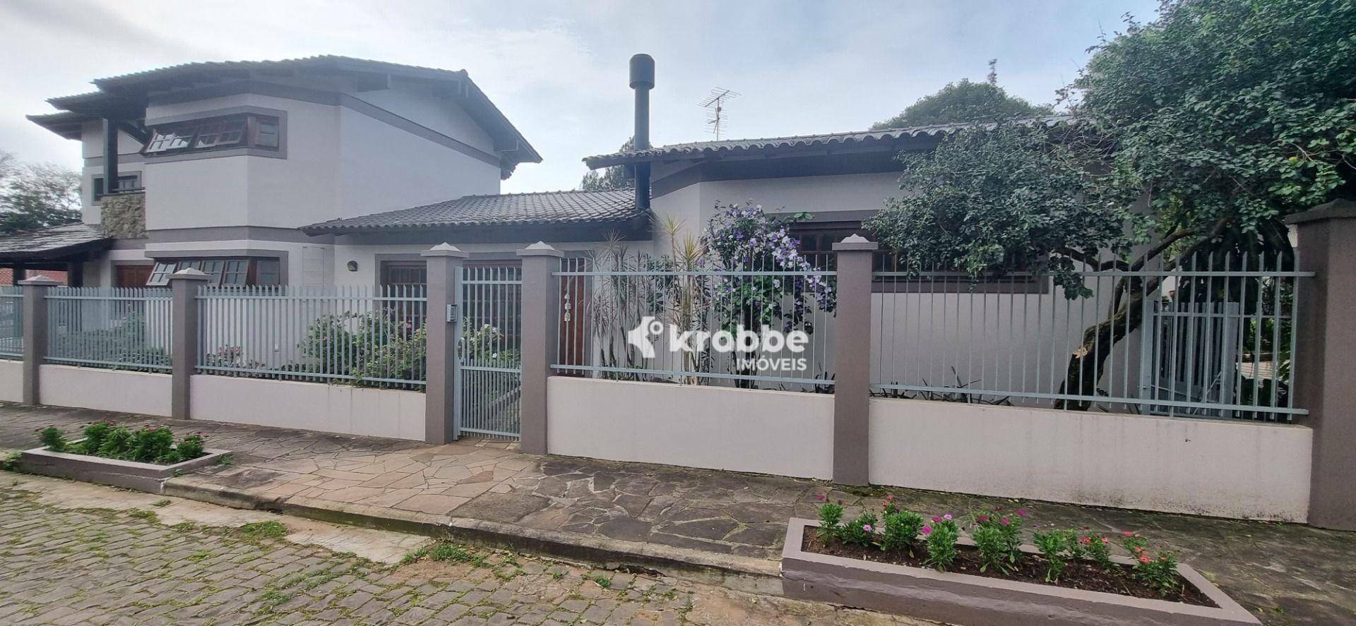 Casa à venda com 5 quartos, 332m² - Foto 4