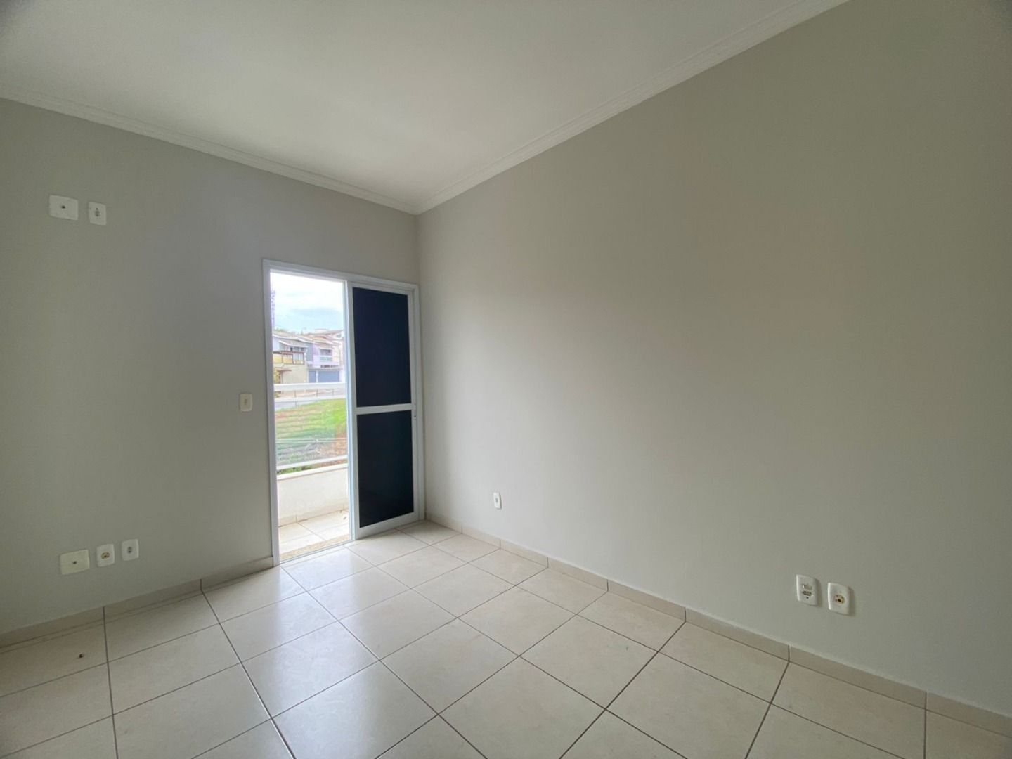 Apartamento à venda com 2 quartos, 70m² - Foto 12