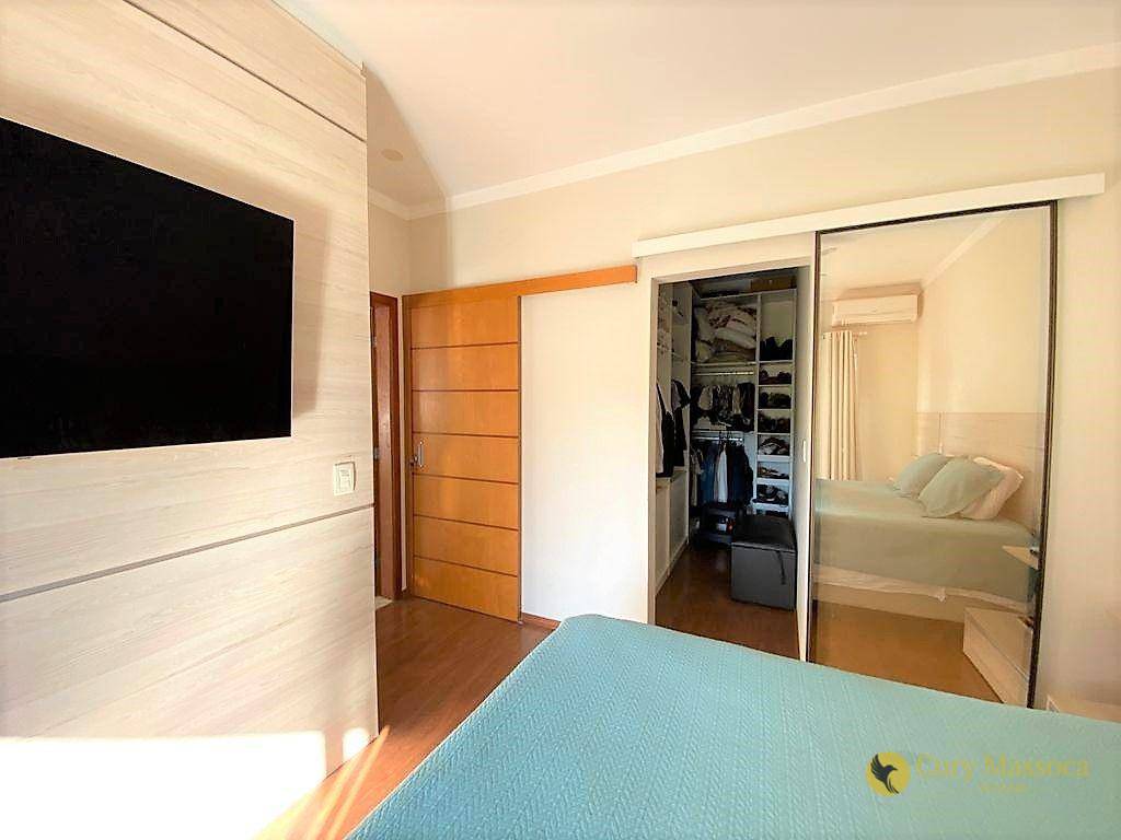 Casa à venda com 3 quartos, 240m² - Foto 30