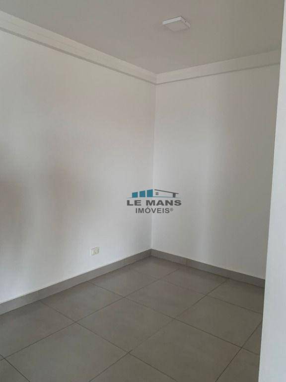 Apartamento para alugar com 2 quartos, 62m² - Foto 29