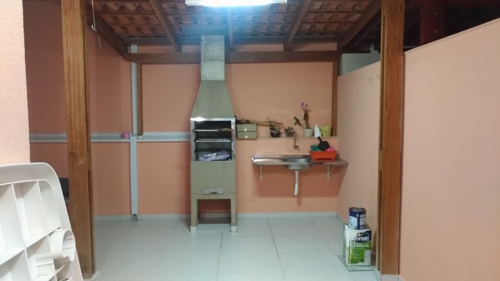 Sobrado à venda com 2 quartos, 62m² - Foto 2