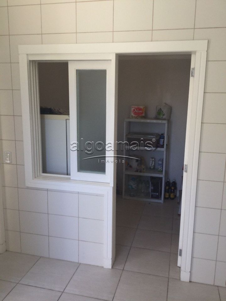 Casa à venda com 6 quartos, 150m² - Foto 60