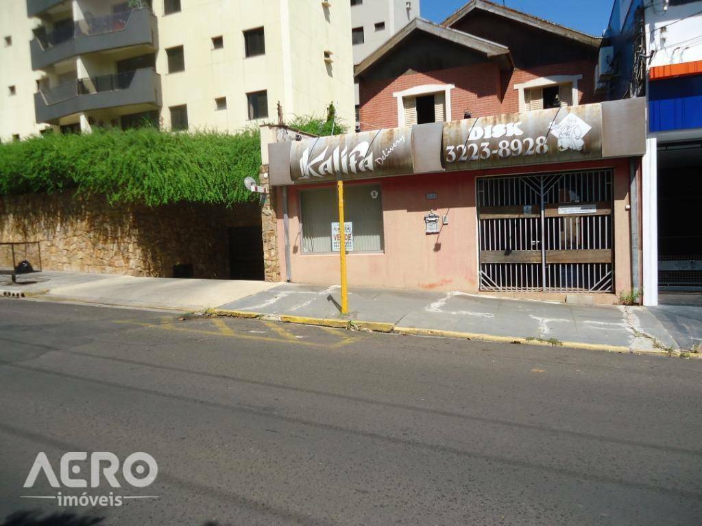 Casa à venda com 7 quartos, 350m² - Foto 1