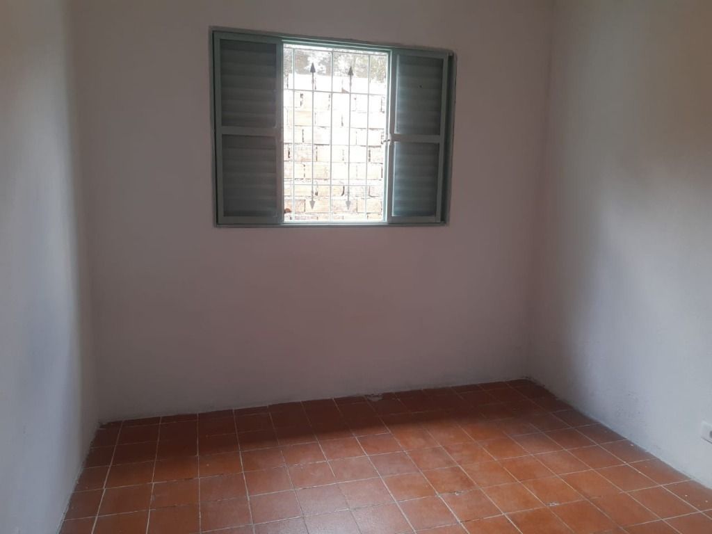 Casa à venda com 3 quartos, 121m² - Foto 3