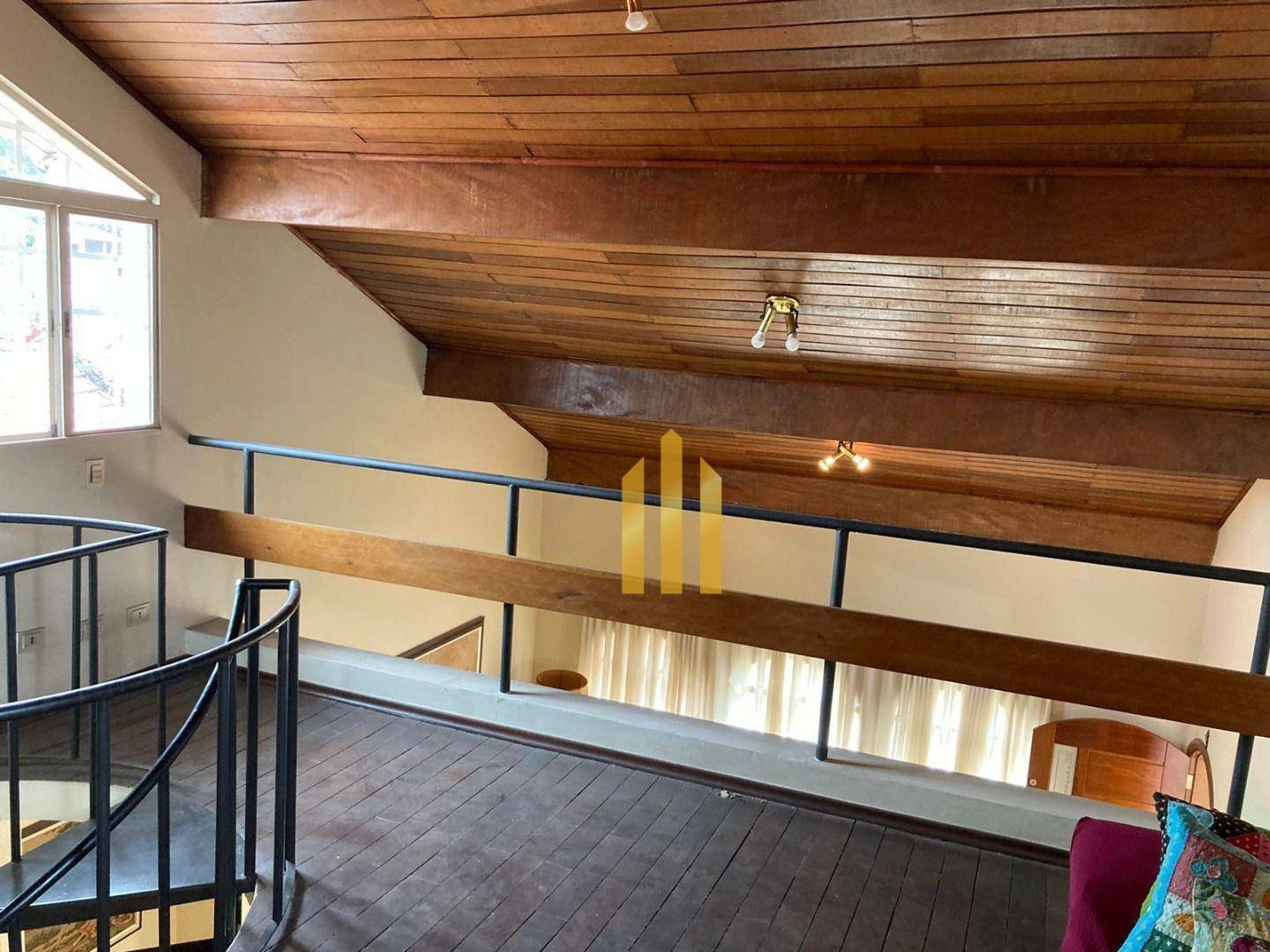 Casa à venda e aluguel com 3 quartos, 440m² - Foto 11