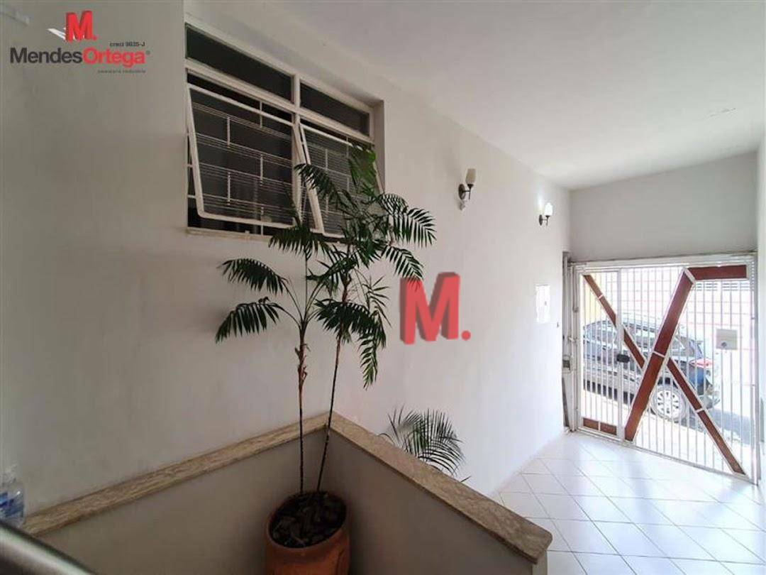 Casa à venda com 3 quartos, 197m² - Foto 4