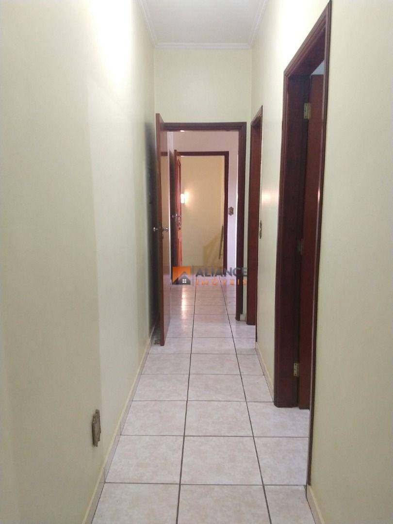 Sobrado para alugar com 3 quartos, 200m² - Foto 7