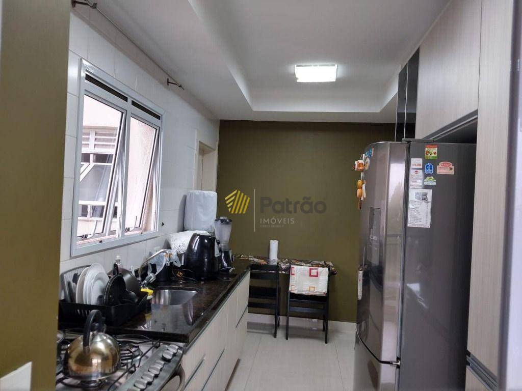 Apartamento à venda com 4 quartos, 147m² - Foto 8