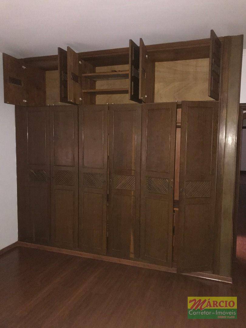 Casa à venda e aluguel com 3 quartos, 500m² - Foto 15