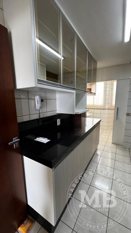 Apartamento à venda com 3 quartos, 120m² - Foto 22