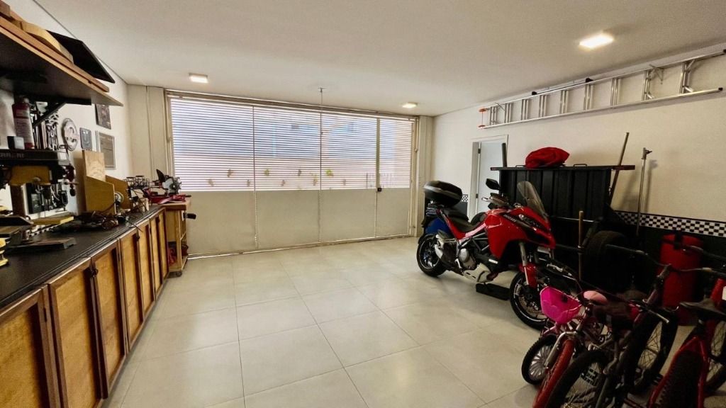 Casa de Condomínio à venda com 4 quartos, 380m² - Foto 44